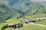 Vista dalla strada principale